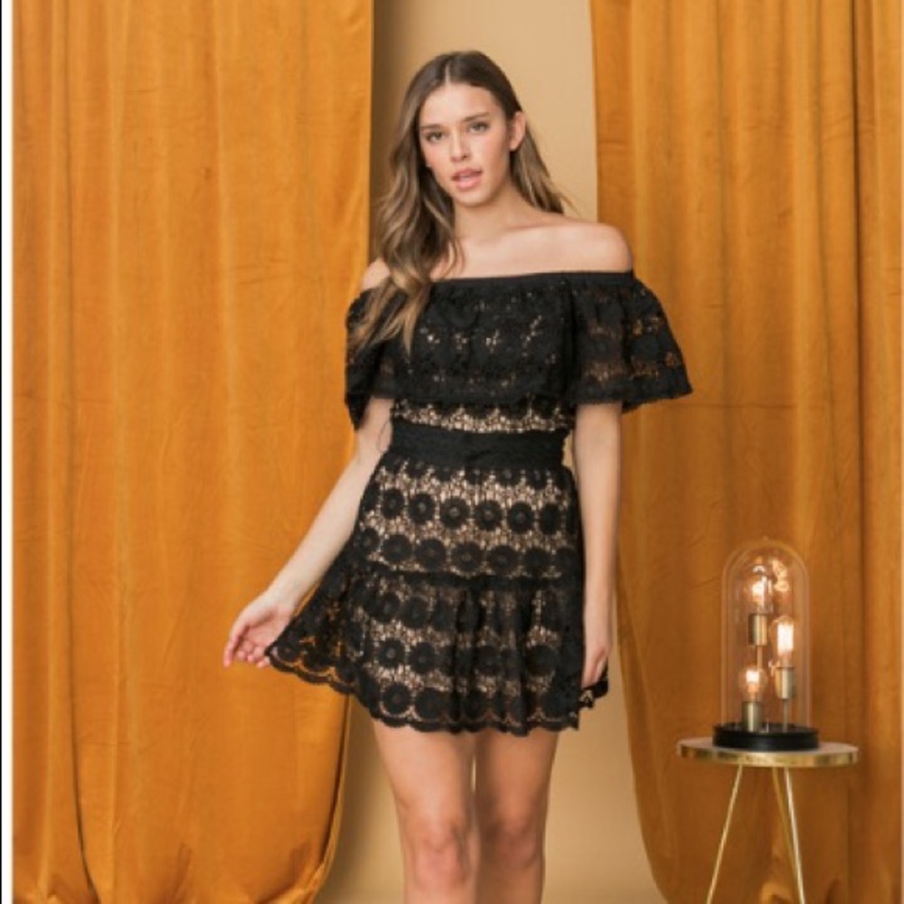 COPY - Short Lace Dress